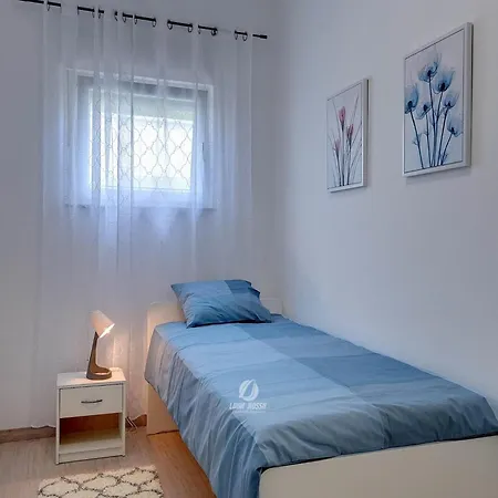 Apartment Spacious With Private Terrace And Garden