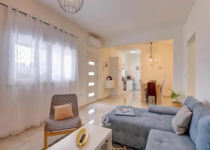 In Valtura With Family-friendly Yard